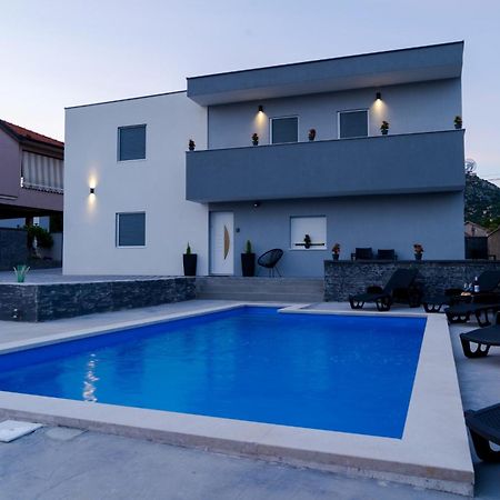 ליובוסקי Villa Aurora מראה חיצוני תמונה