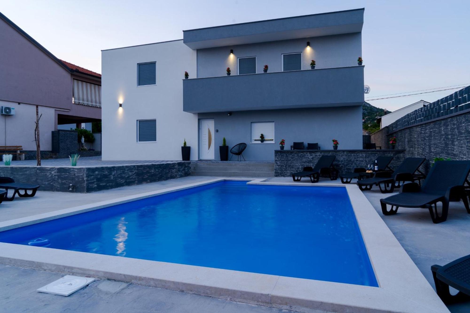 ליובוסקי Villa Aurora מראה חיצוני תמונה