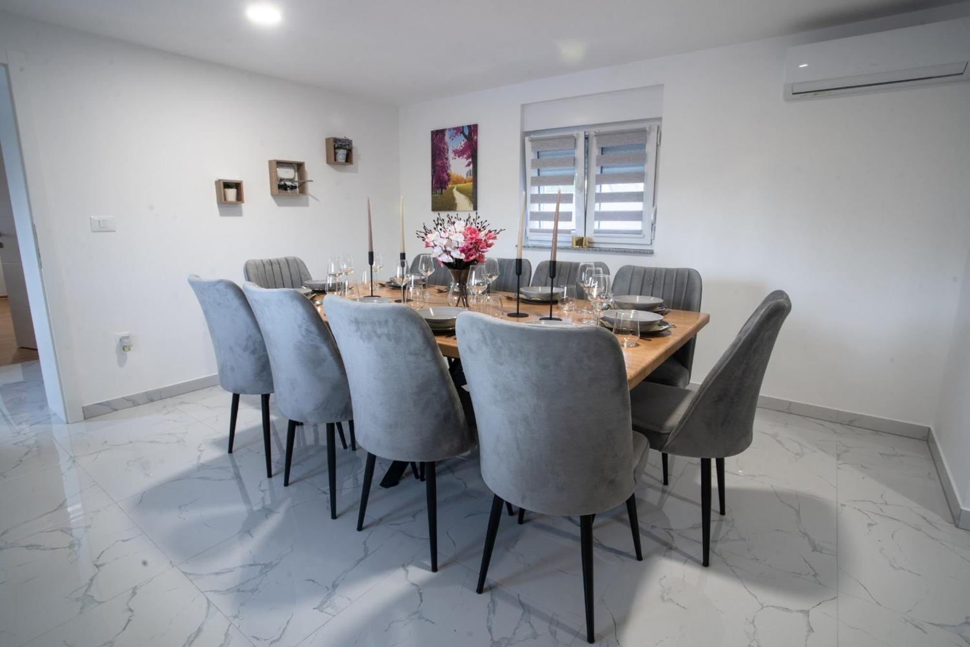 ליובוסקי Villa Aurora מראה חיצוני תמונה