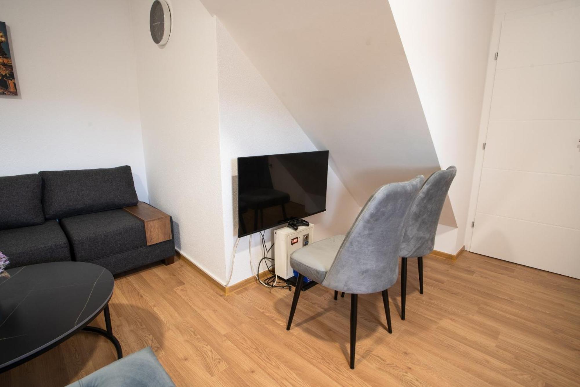 ליובוסקי Villa Aurora מראה חיצוני תמונה