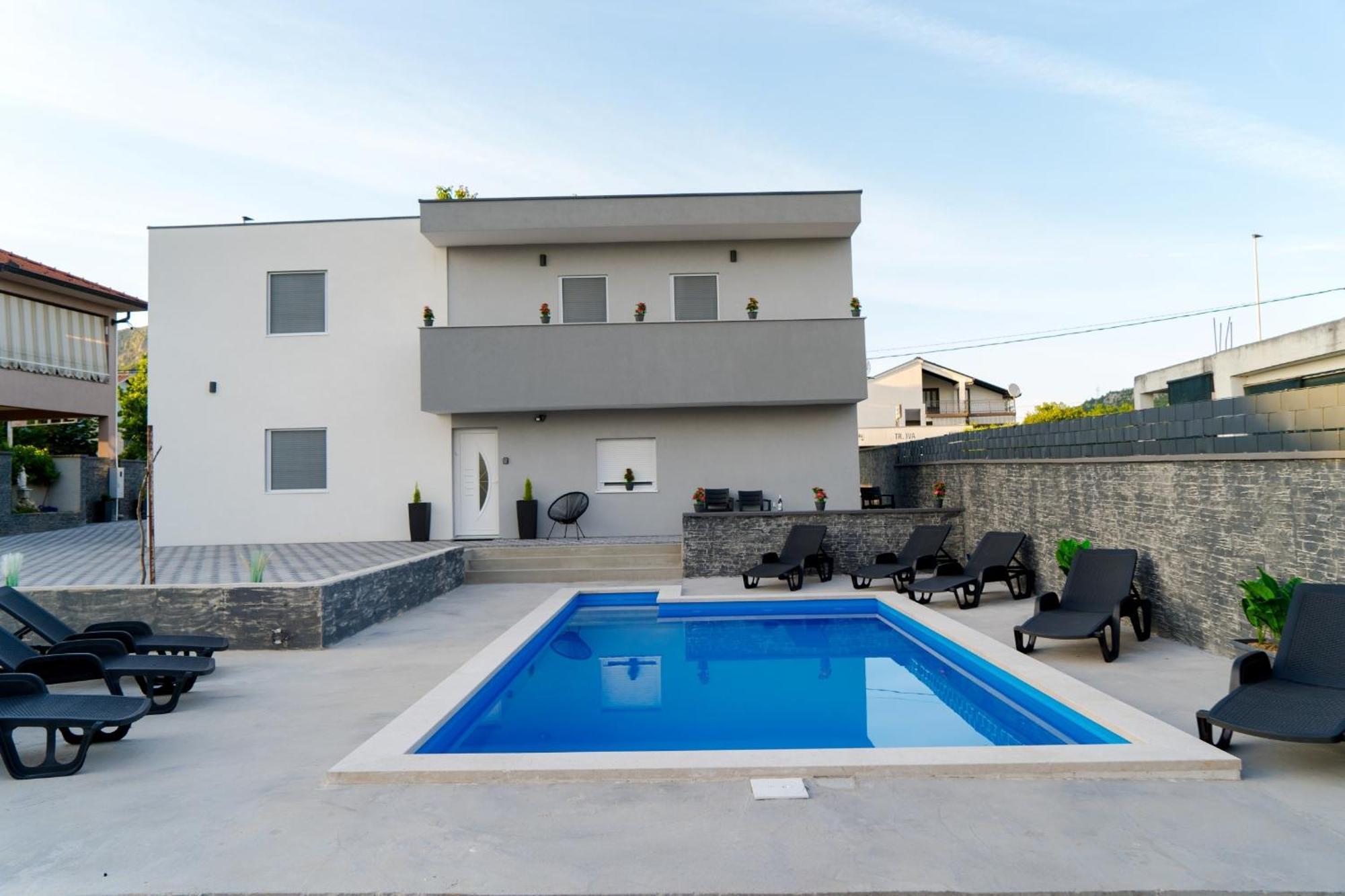 ליובוסקי Villa Aurora מראה חיצוני תמונה