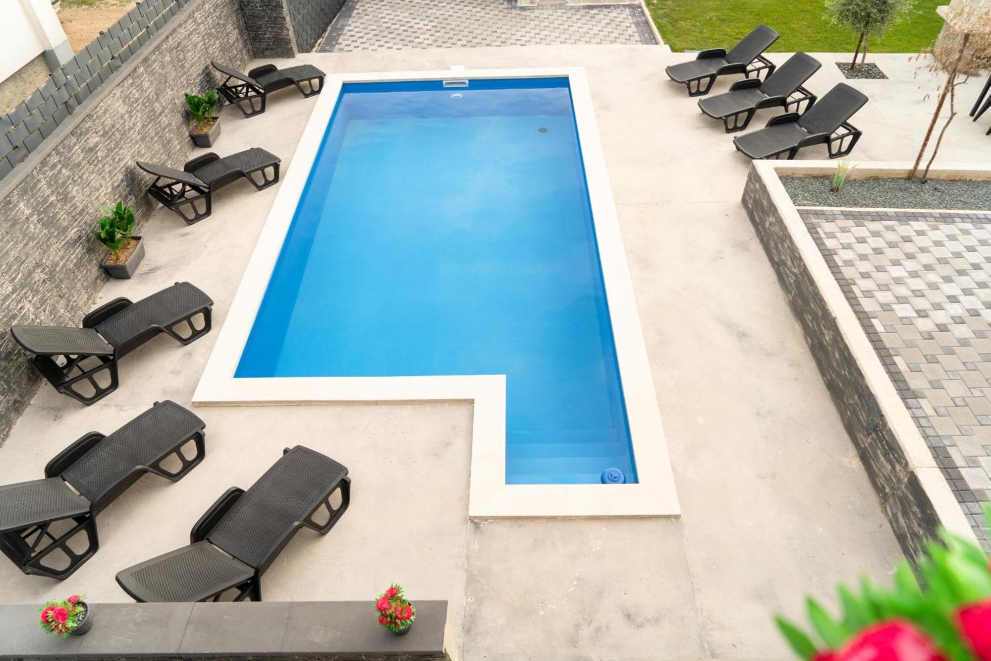 ליובוסקי Villa Aurora מראה חיצוני תמונה
