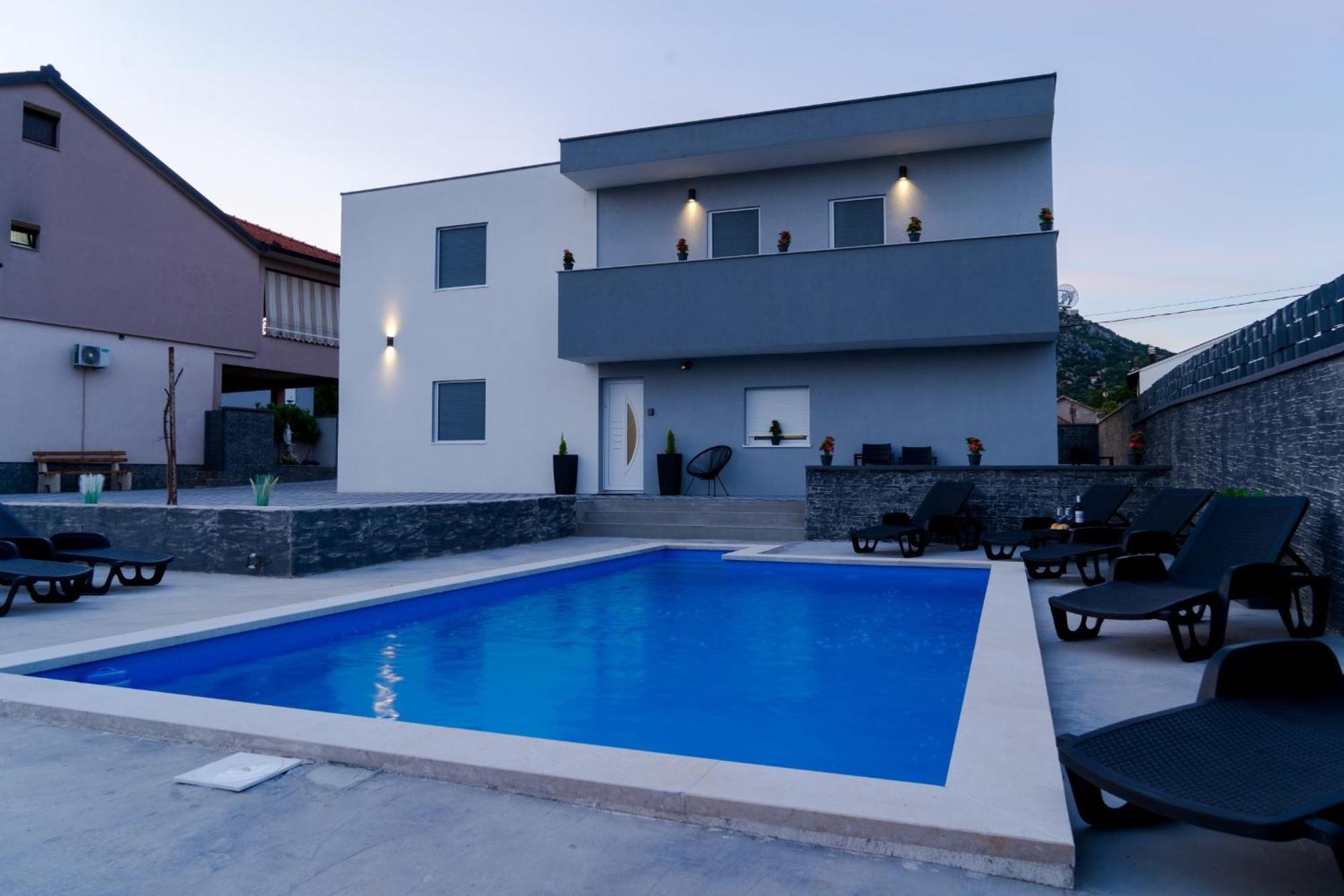 ליובוסקי Villa Aurora מראה חיצוני תמונה