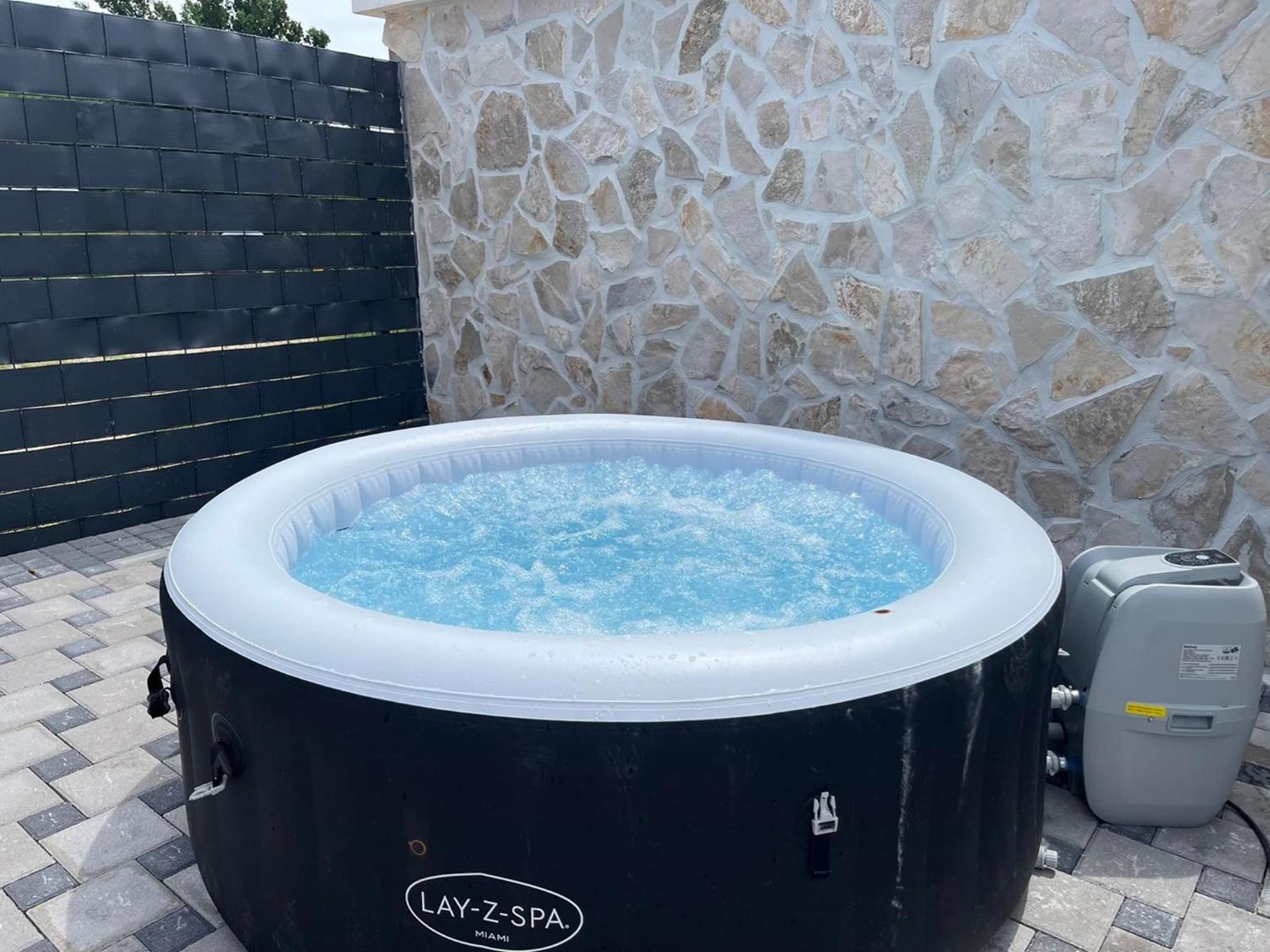 ליובוסקי Villa Aurora מראה חיצוני תמונה