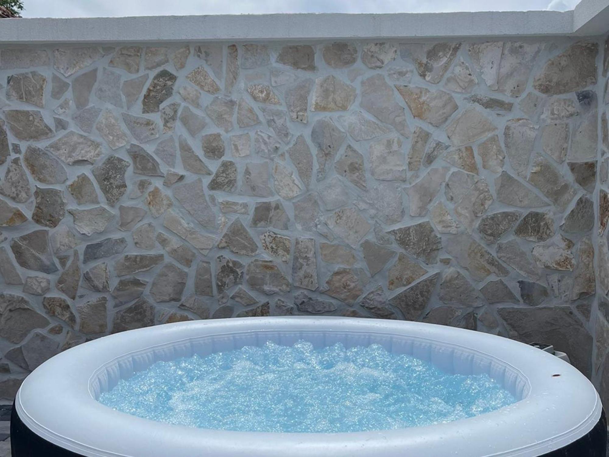ליובוסקי Villa Aurora מראה חיצוני תמונה